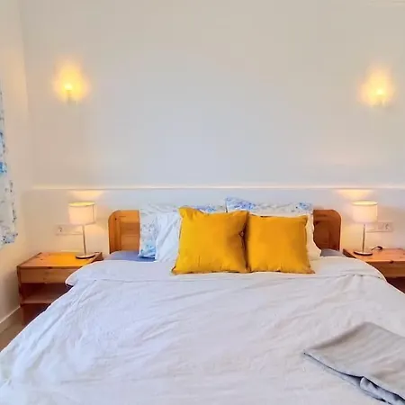 펜션 Heated Pool With Sea View Tranquil Retreat At Malvasia Garden 사우살