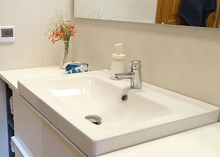 Semesterbostad Heated Pool With Sea View Tranquil Retreat At Malvasia Garden