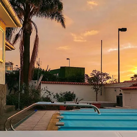Heated Pool With Sea View Tranquil Retreat At Malvasia Garden Сasa de vacaciones *