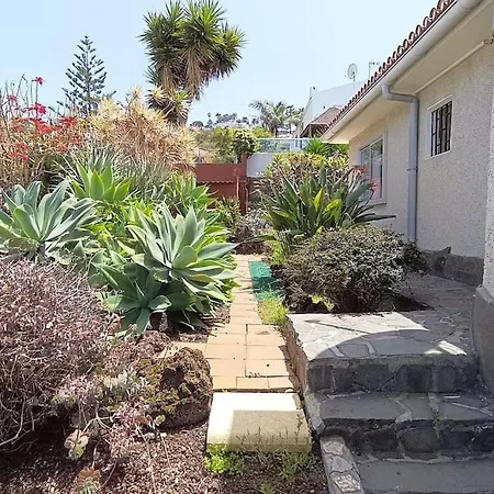 Heated Pool With Sea View Tranquil Retreat At Malvasia Garden 別荘